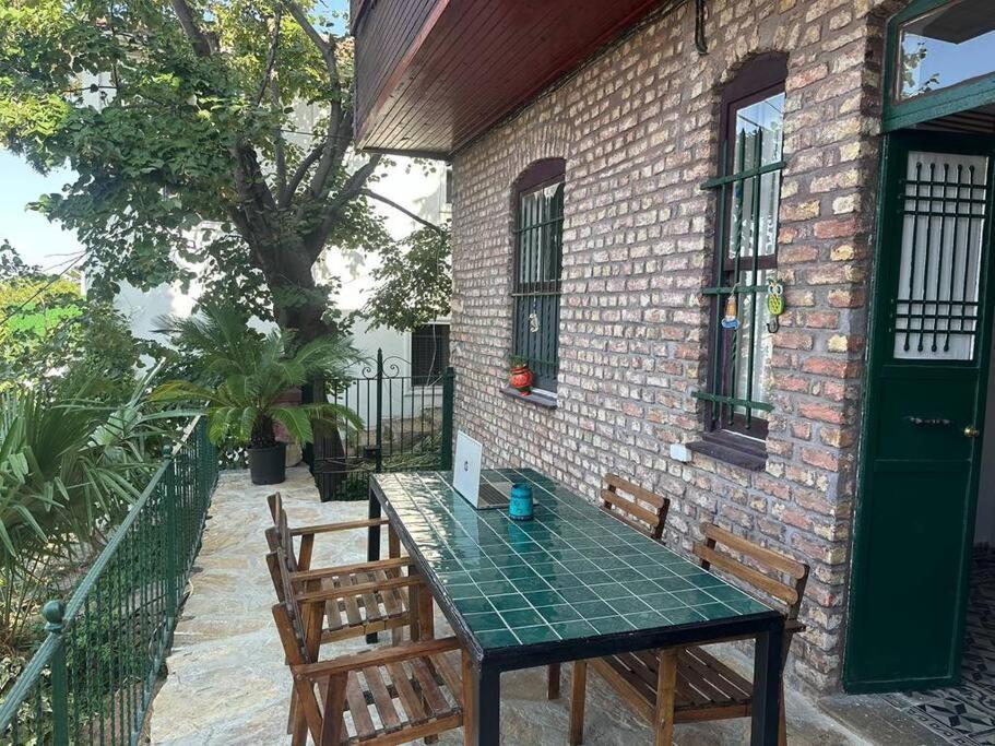 Appartamento Bueyuekada Al Koesk Adalar Esterno foto