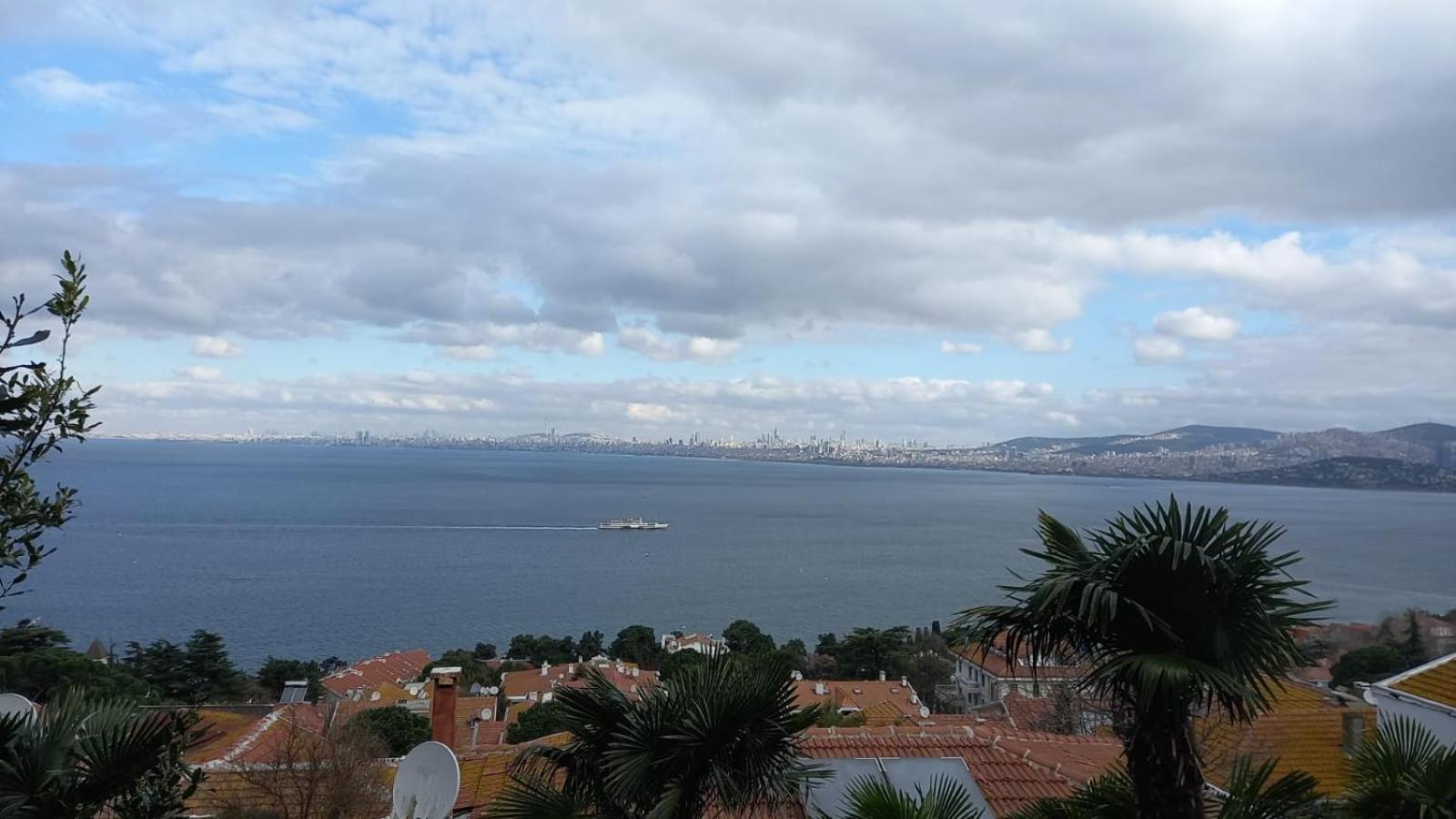 Appartamento Bueyuekada Al Koesk Adalar Esterno foto
